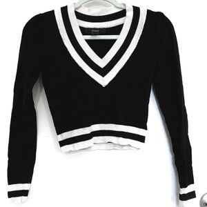 COPY - Cropped Black Sweater